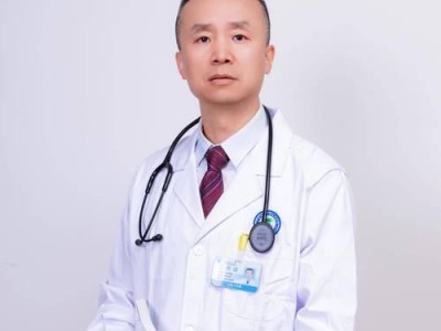 小狗脐疝的消失时间及治疗方法（小狗脐疝消失的预期时间和正确治疗方式）