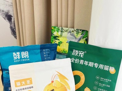 选择适合猫咪的优质猫粮，让它们健康成长（了解猫咪的食物需求，选购合适牌子猫粮）