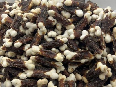 博美狗的零食选择指南（了解博美狗可食用的零食种类及注意事项）